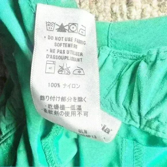 Patagonia Girls Green Bermuda Capri’s Size XXL 16/18 - Picture 12 of 13